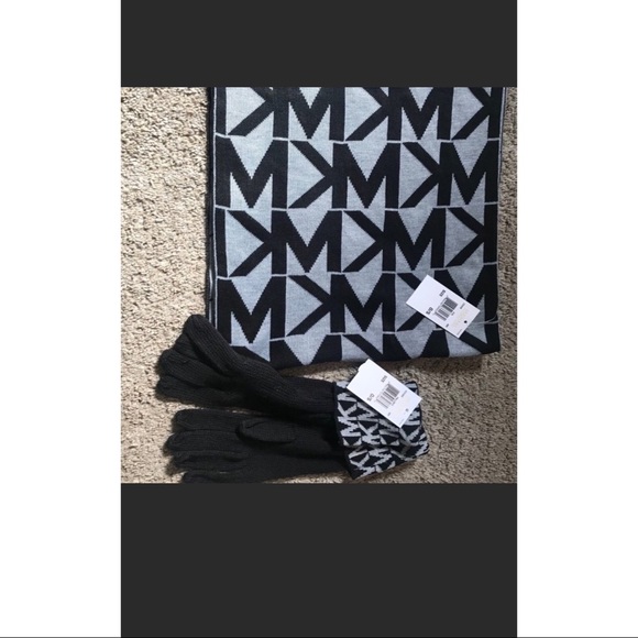 Michael Kors Accessories - Michael Kors Scarf and Glove Winter Set